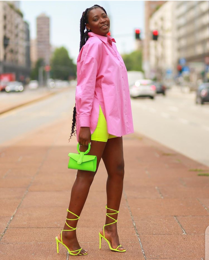 best colors to wear with pink 